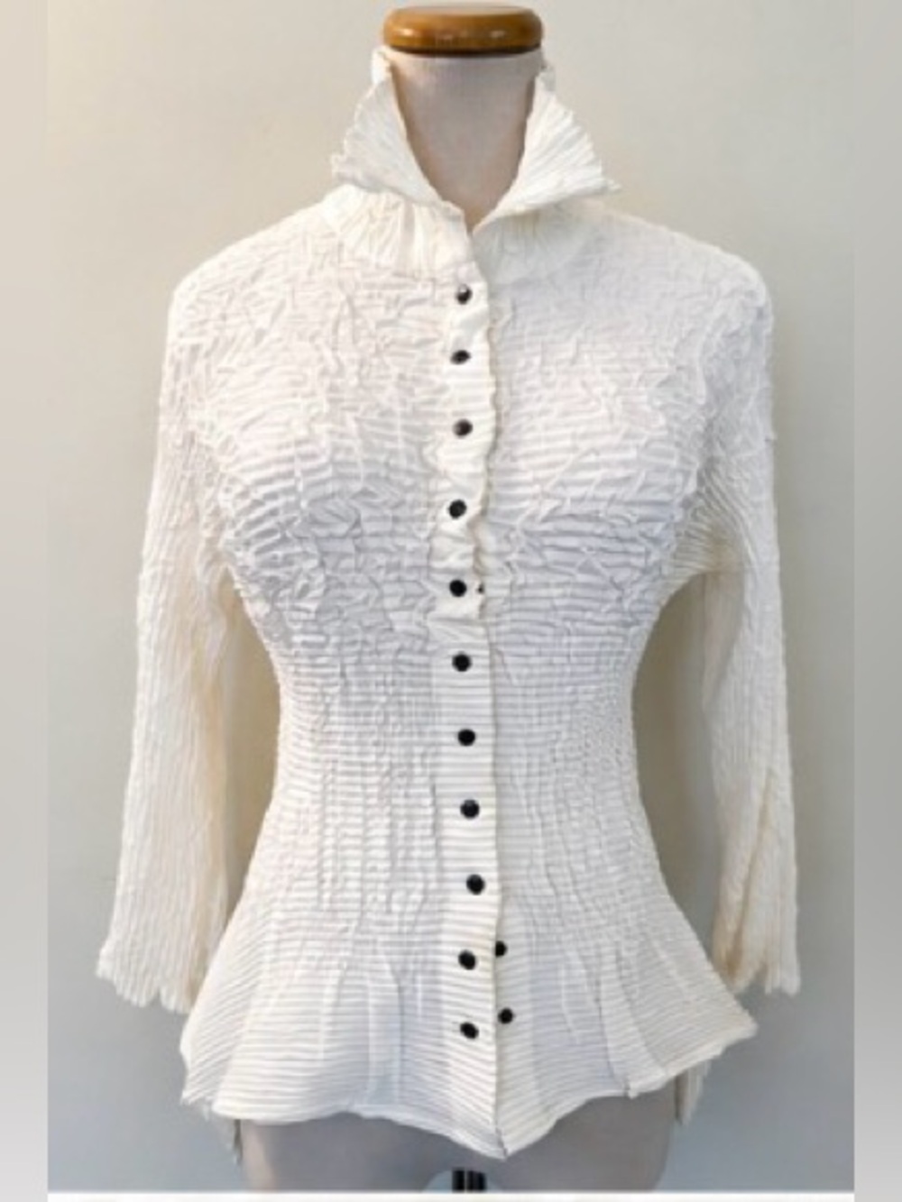 [Babette] White Crinkle Pleated Button Front Jacket Top Sz S